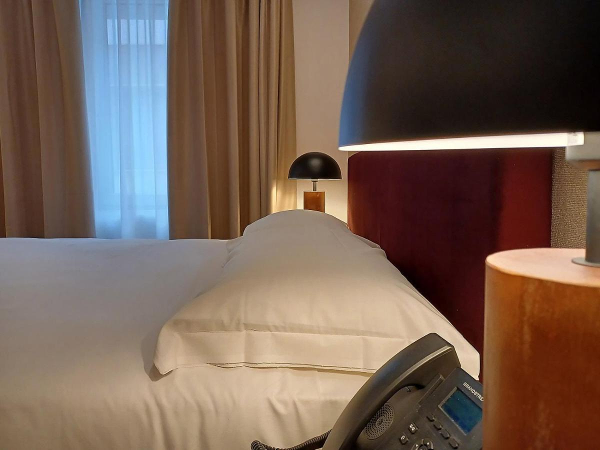 Outside Boutique Hotel Фоджиа Экстерьер фото